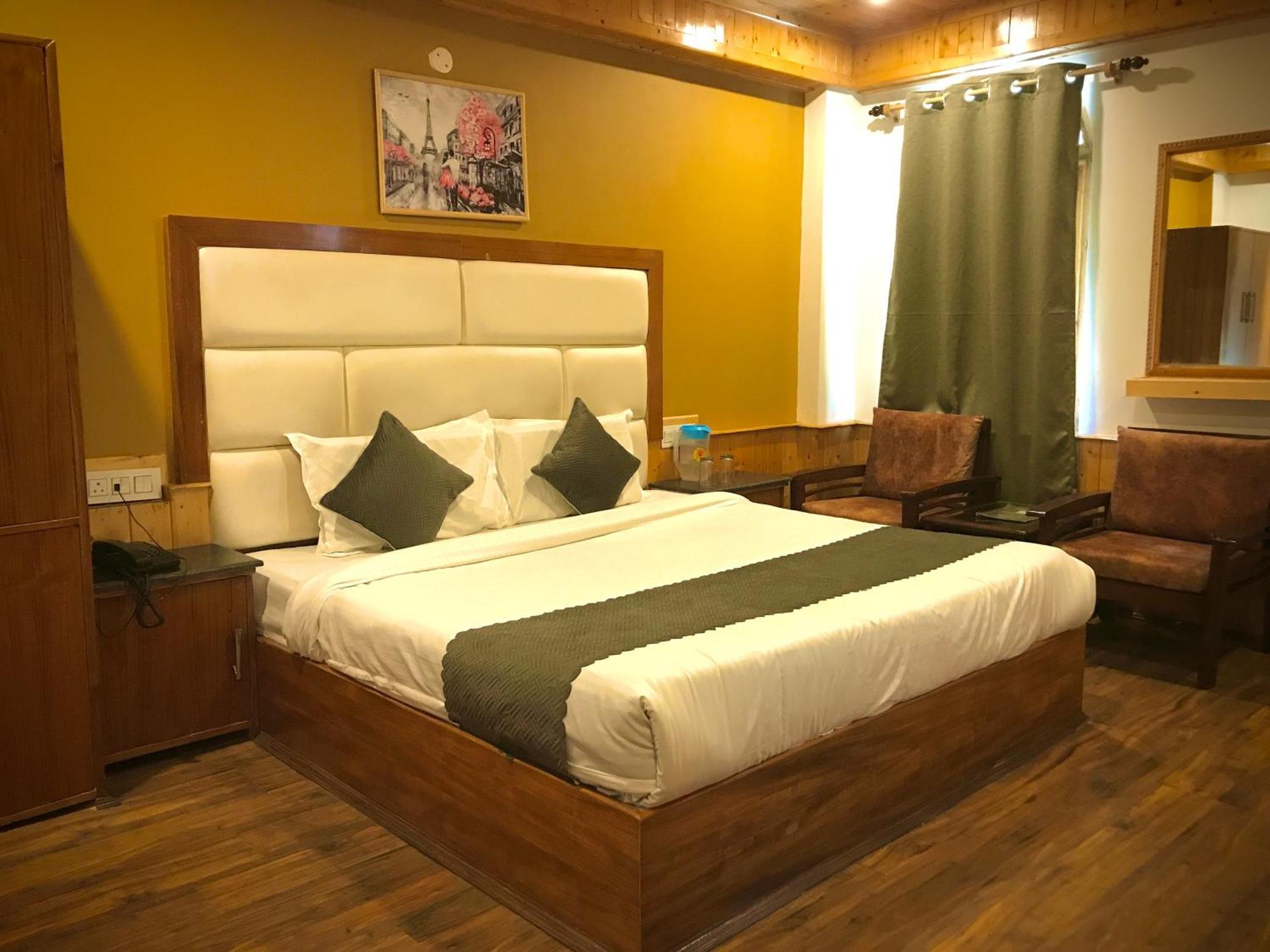 The Avenue Hotel , Manali A River Side Hotel Eksteriør bilde